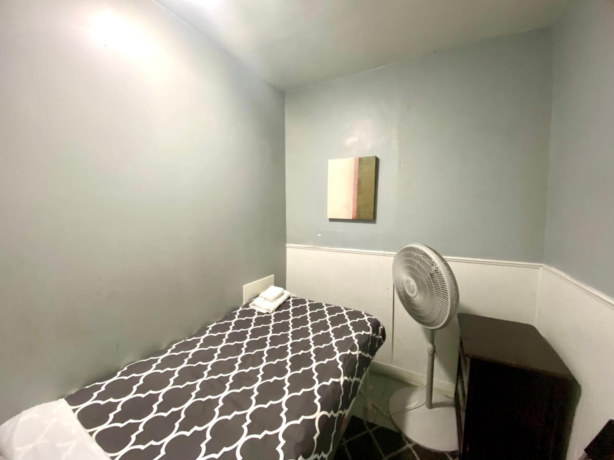 Clover 2900 - Apartment And Rooms With Private Bathroom Near Washington Ave South Philly Філадельфія Екстер'єр фото